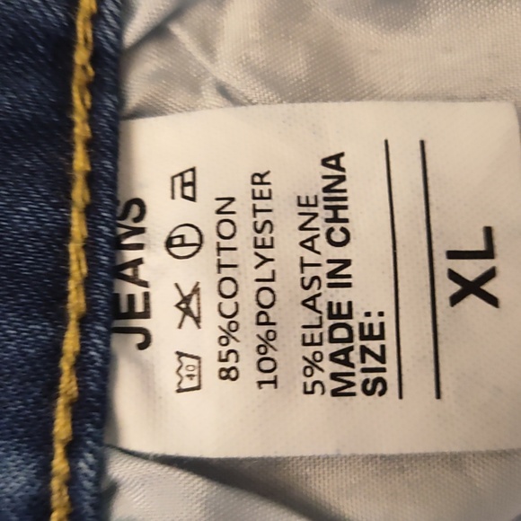 Plus Size Distressed Denim Shorts, Sz XL, Good Stretch - Picture 2 of 7